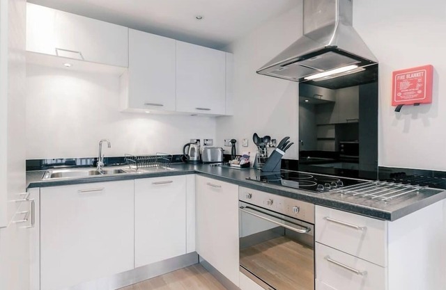 32 Capitol Square -2 bedroom apartment
