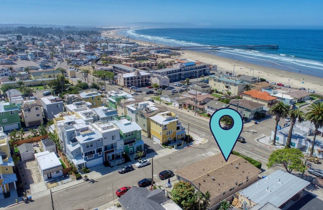 321 San Luis Avenue: 2 BR, 1 BA Duplex in Pismo Beach, Sleeps 4