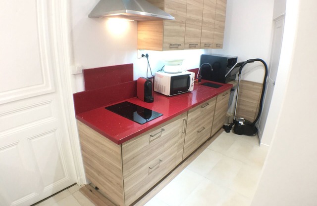 33 m² Clim Easy Access & Parking Du Guesclin Family & Business Appartment