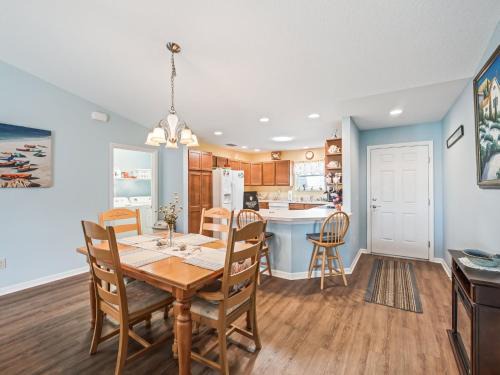 3310 Z4A VILLAGE OF CHARLOTTE by REMAX Premier