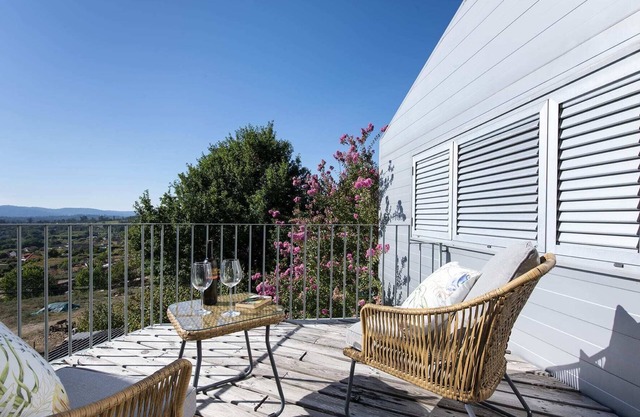 34. Casa Fontiña (323), with swimming pool near Portugal