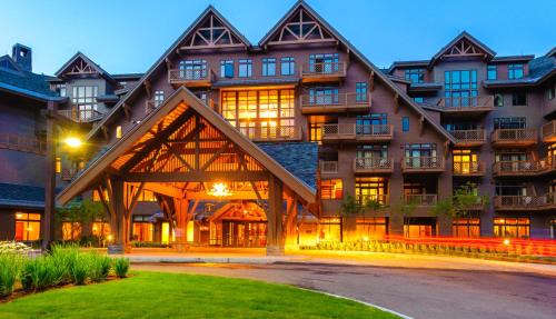 347 Lodge At Spruce Peak Ski In Ski In Ski Out King Studio By Stowe Mountain Rentals