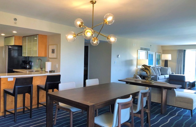 34e étage Ala Moana Large Regal Suite - 2Br / 3Ba, Réservez maintenant au tarif spécial!