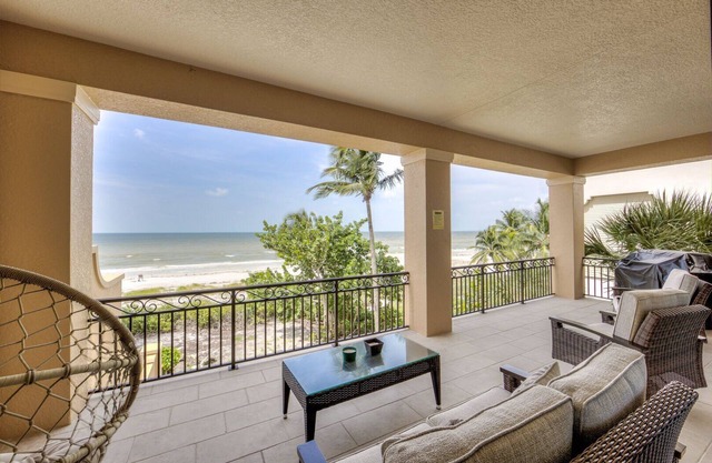 3552/3554 Big Kahuna Oasis: 10BR, Pools & Beach Access