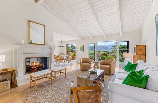 3971 La Sieste - Beautiful View Home with Backyard Gazebo, Close to Town