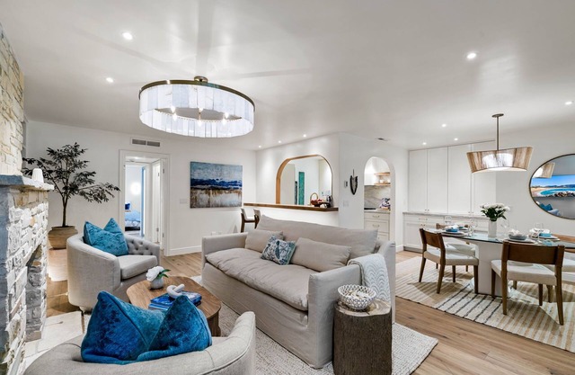 3972 DolceVita, Beautiful Remodel, Walk Everywhere
