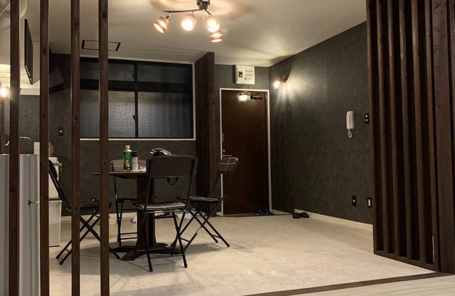 3BAccommodates up to 7 people right in front of JR Usami Station Easy access within 1minute walk / Ito Shizuoka