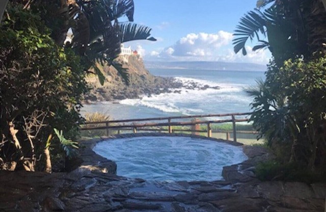 3bd, OCEAN FRONT Condo, Spectacular VIEWS!