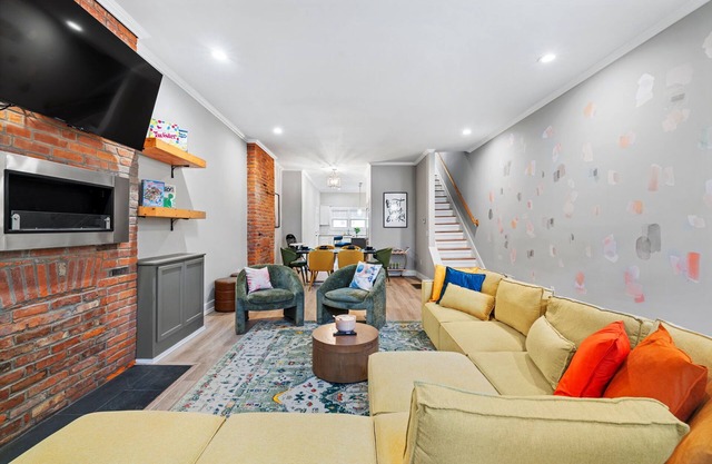 3BD w/ Rooftop & BBQ - 7 Mins to Downtown Pittsburgh