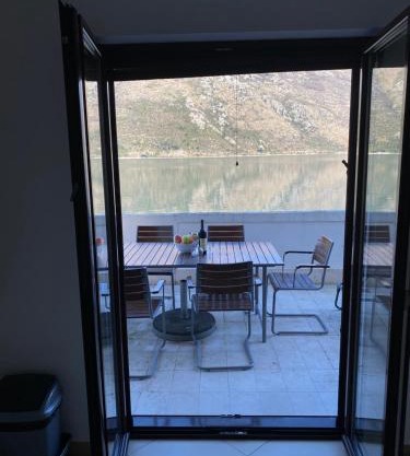 3bdr apartment in Kotor