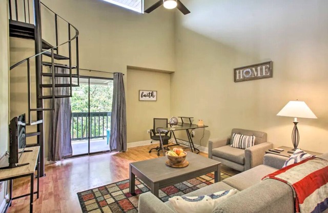 3Bed/3Bath Condo 3 miles from LSU