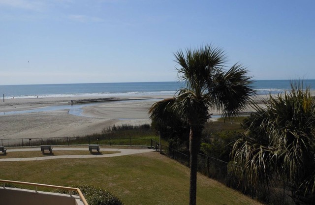 3BR / 2BA Oceanfront- $ ave! $ ummer $ pecials !!-Southern View-Superbe cuisine!