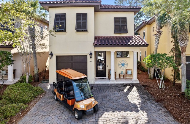 SPRING BREAK Rate Reduced! 3BR Beach Villa, 6-Seat GOLF CART, Near Wharf-Pool