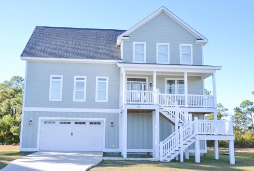 3BR Harkers Island Dream King bed Sound Views