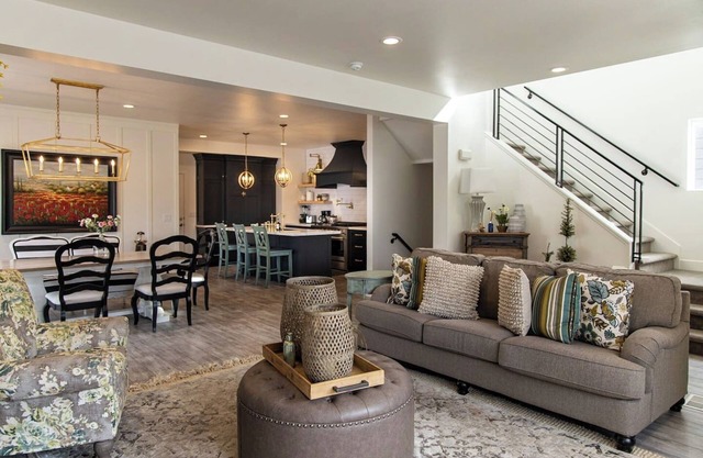 Charming 3BD/2.5BA Retreat in Beautiful Bluffdale – Perfect Getaway!
