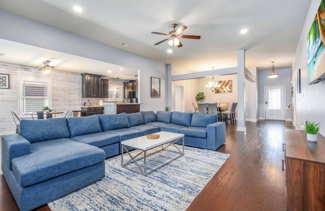 3BR Retreat w/ Backyard Oasis