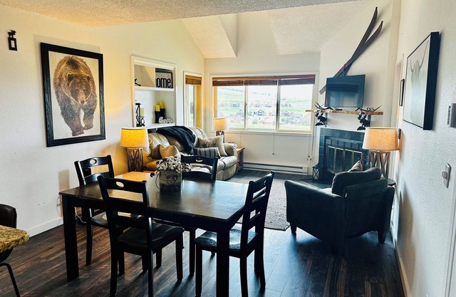 3BR Ski In/Ski Out Mountain Retreat in Granby Ranch