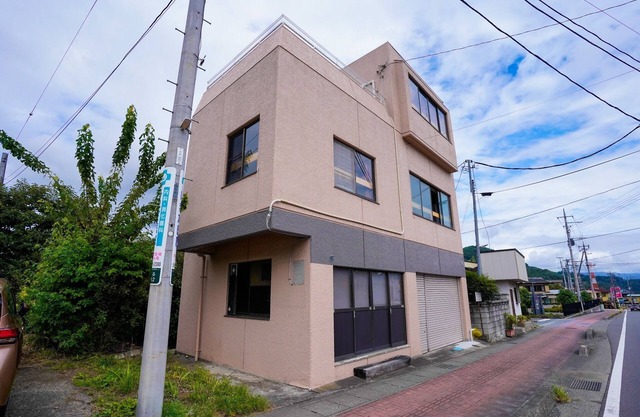 3F building with sky view terrace Newly opened r - Kotobuki family / Tsuru Yamanashi