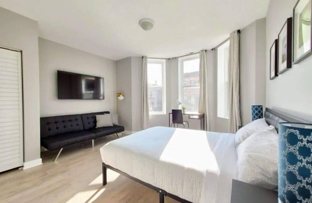 4 #2N - 4 Bedroom / 4 Bath Condo - McCormick Place, Wintrust Arena, Chinatown