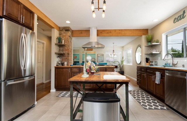 Immense luxe de 4 à 5 chambres dans la vieille ville de Cottonwood!Près de SEDONAPerfect pour les groupes