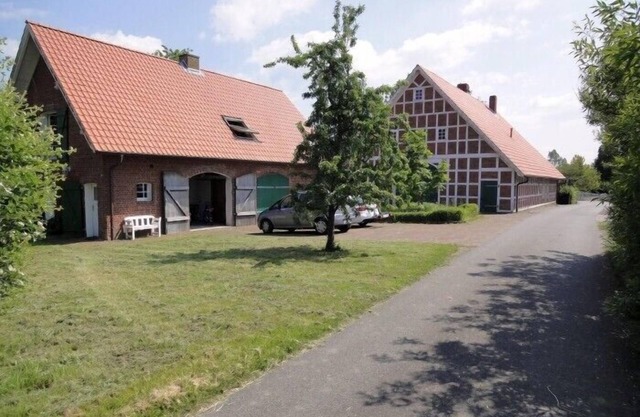 4 * appartement dans le septembre Dépendance d'un tribunal inférieur.