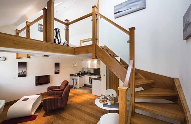 4 Ashbrook Mews 4 Cendres