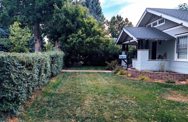 4-bd house,Downtown, Hottub, Modern with Historic charm, Game Theatre Room