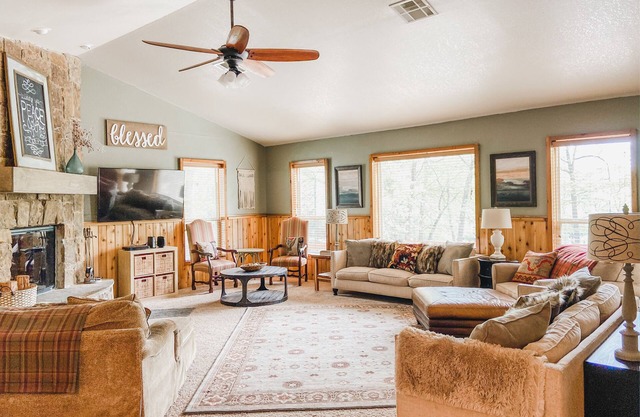 Grande cabane près de Fishing🐟, Golf⛳️, Alberta Creek Marina⚓️ | + Wifi +