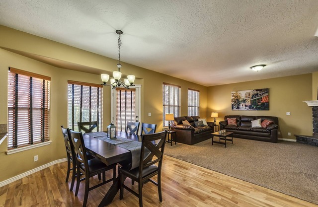 4 Bdrm près de tout!