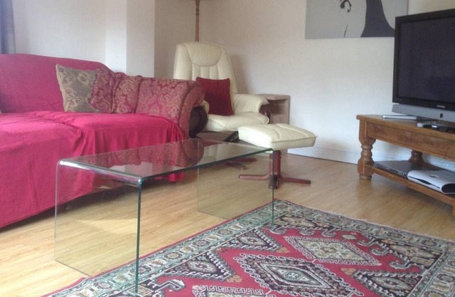 North Lynn Cottage - Quatre Chambres Maison, Couchages 6