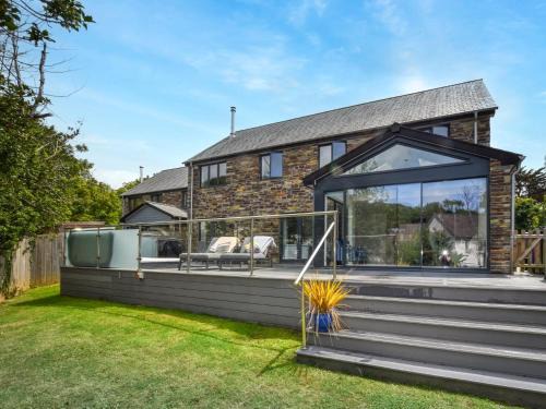 4 Bed in Bude 89355