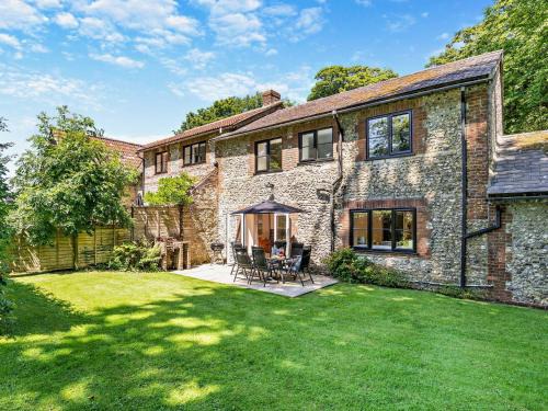 4 Bed in Dorchester 92413