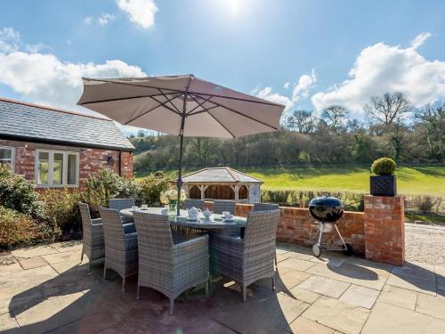 4 Bed in Dorchester 42204