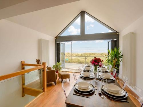 4 Bed in New Romney 88208