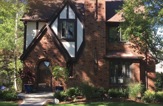 4 chambres à coucher 3. 5 salles de bain maison dans un quartier calme à pied de la grande maison