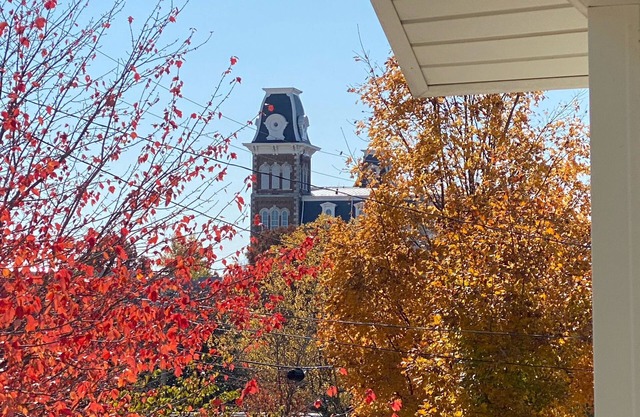 4 chambres et 3 salles de bain se trouvent au cœur du campus de l'Université de l'Alberta