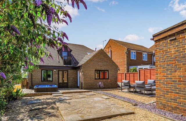 4 bedroom accommodation in Isle of Sheppey
