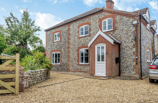 4 bedroom accommodation in Bradfield Common, near North Walsham