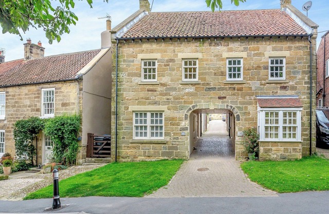 4 bedroom accommodation in Osmotherley, near Northallerton