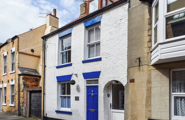 4 bedroom accommodation in Scarborough