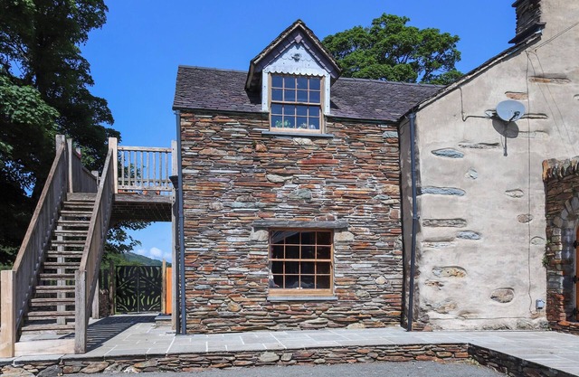 4 bedroom accommodation in Betws Garmon, near Beddgelert