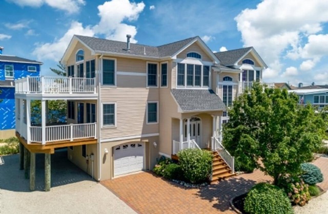 4 bedroom accommodation in North Beach