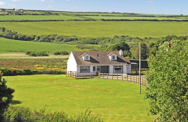 4 bedroom accommodation in Llanhrian, nr Haverfordwest