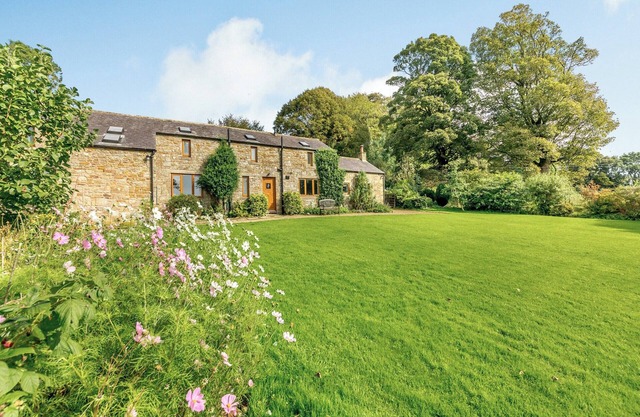 4 bedroom accommodation in Carlisle