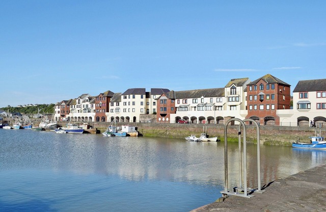 A well furnished property with stunning views over the harbour to the Scottish Hills.