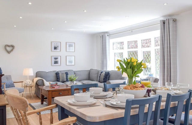 4 bedroom accommodation in Lamphey, near Tenby