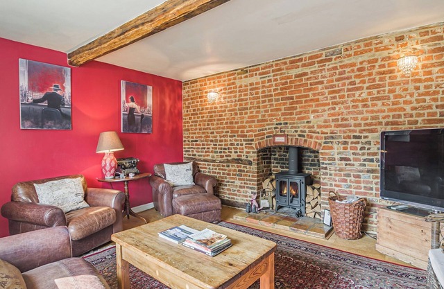 4 bedroom accommodation in Wangford, near Southwold