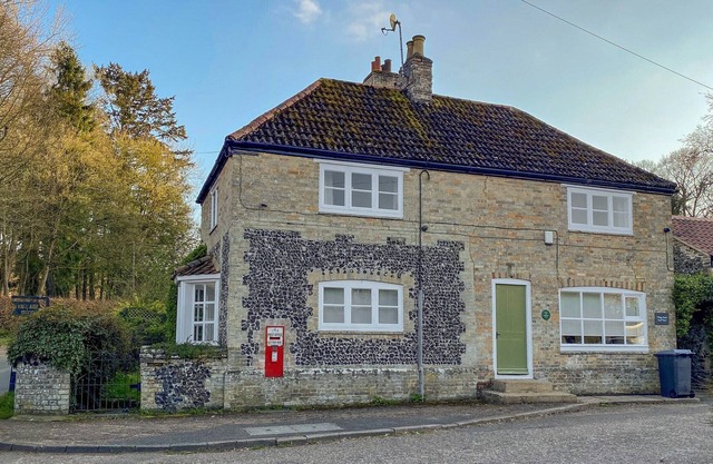 4 bedroom accommodation in Santon Downham, near Brandon