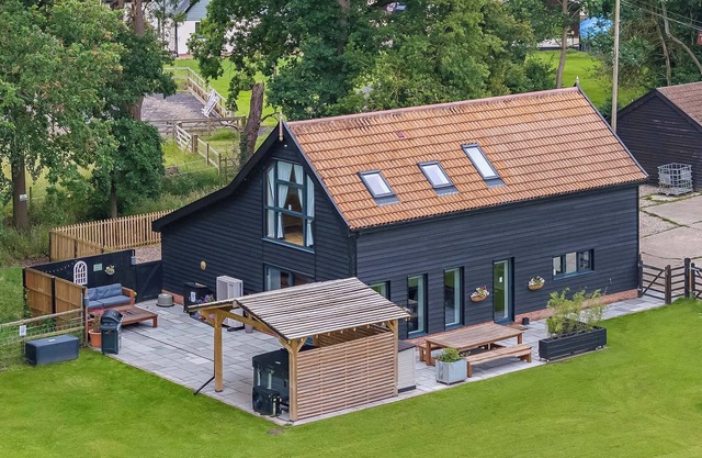 A glorious, converted barn, newly refurbished in 2022/23 within a nature lovers paradise.