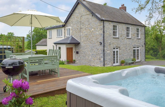 Hébergement de 4 chambres à Llanmill, près de Narberth